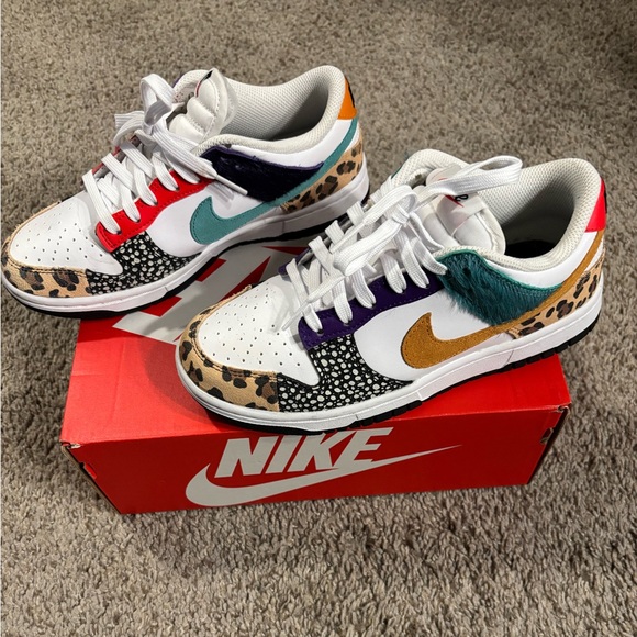 Nike Wmns Dunk Low SE 'Safari Mix' DN3866-100 - Picture 2 of 4